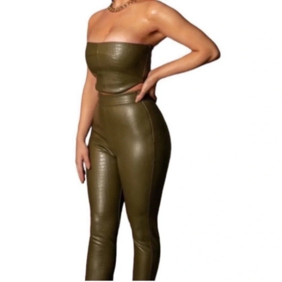 MESHKI Annabelle Olive Green Faux Leather Pants Size XS - Picture 6 of 13